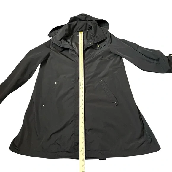 Via Spiga Black Raincoat Womens Size L Loose Fit Swing Lightweight Hooded Lined - Picture 11 of 11
